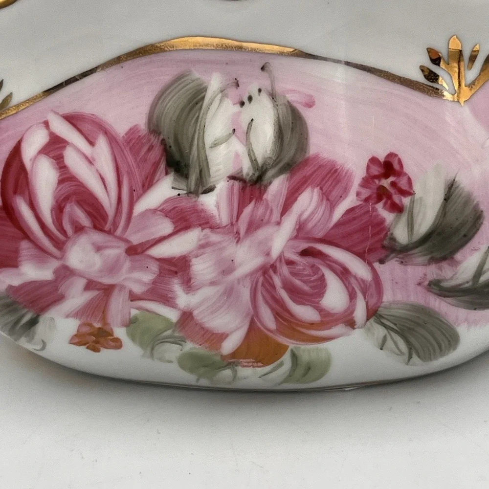 Vintage Formalities Painted Basket Vase Flowers Gold Trim Cottage Granny Core